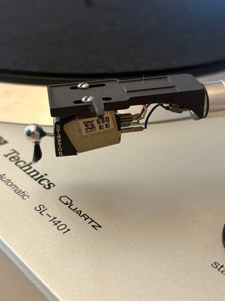 Giradischi Technics SL-1401