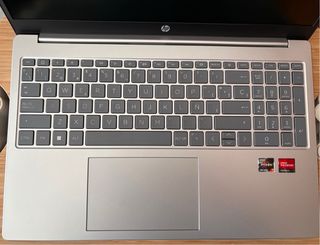 Portátil HP - Ryzen 7 / 16GB RAM