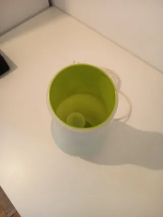 Lámpara de mesa vidrio verde.