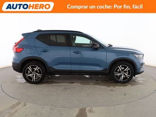 Volvo XC40 2.0 B3 Mild-Hybrid Plus Dark 2WD