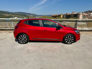 Renault Clio 2023