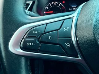 Renault Clio 2023