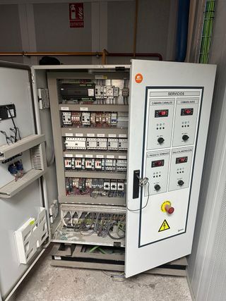 INSTALACION AIRE ACONDICIONADO / SPLIT SEVILLA