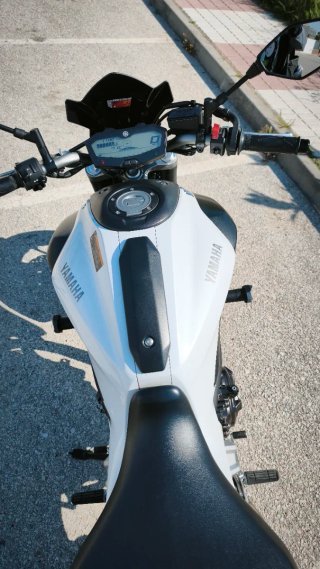 Yamaha MT-07 impecable con extras.