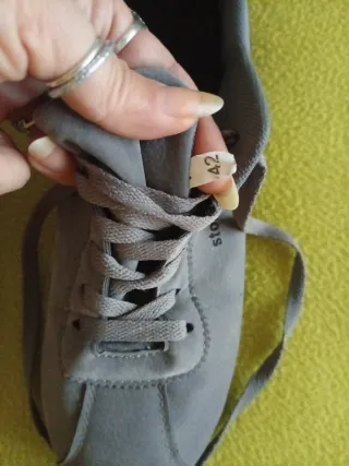 Sneakers scamosciate uomo grigie