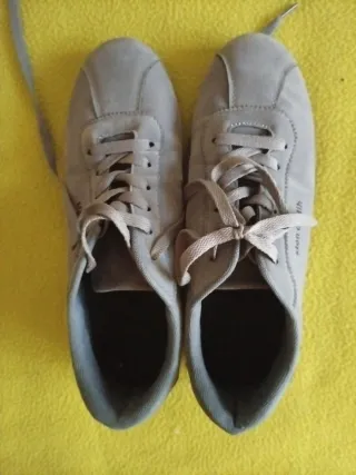 Sneakers scamosciate uomo grigie