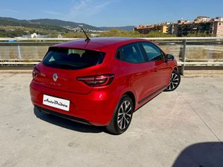 Renault Clio 2023