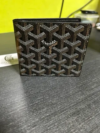 GOY Marrón y Blanco