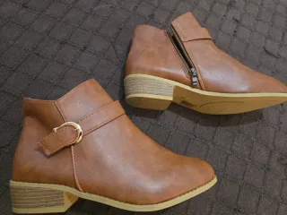 Botas T39 tacón pequeño marrón