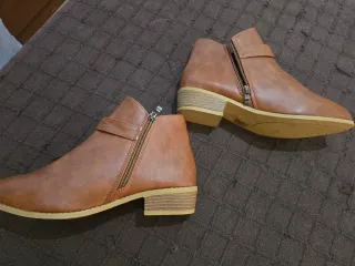 Botas T39 tacón pequeño marrón