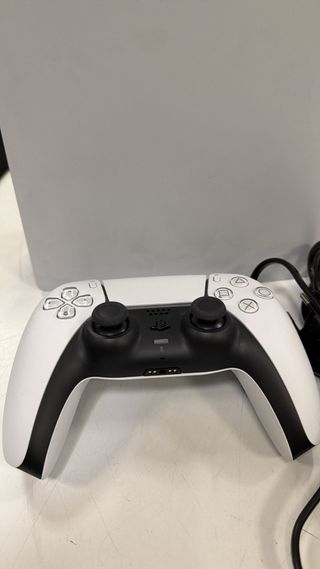 CONSOLA PS5 SLIM 825 DIGITAL