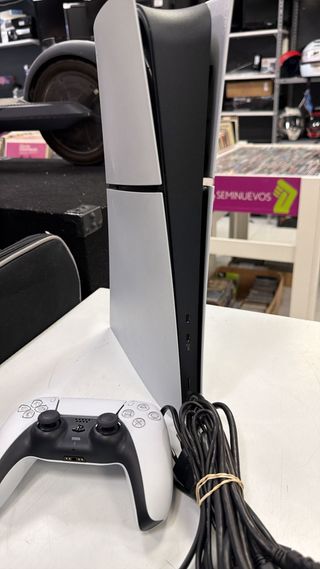 CONSOLA PS5 SLIM 825 DIGITAL
