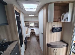 Caravana Hobby 515UHL