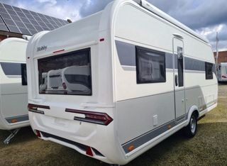 Caravana Hobby 515UHL