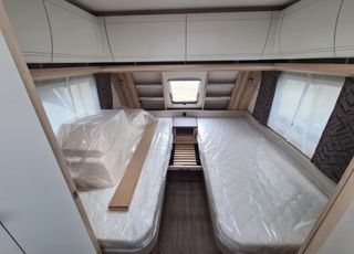 Caravana Hobby 515UHL
