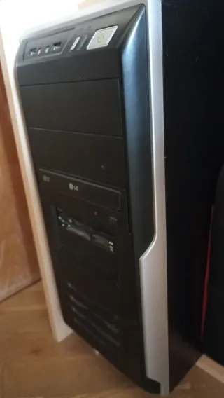 Pantalla Benq + Torre LG