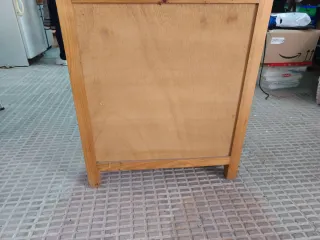 Cómoda de pino con 4 cajones