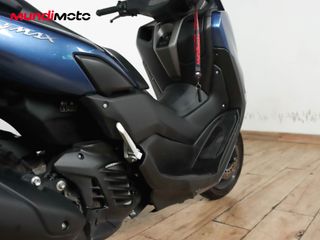 YAMAHA NMAX