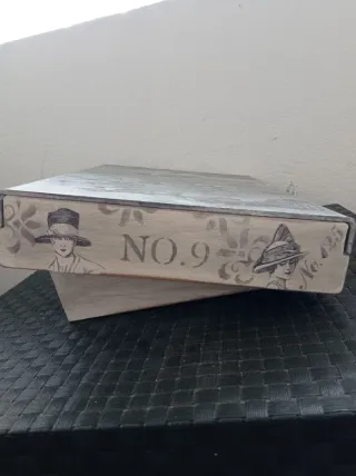 Baúl revistero decorativo