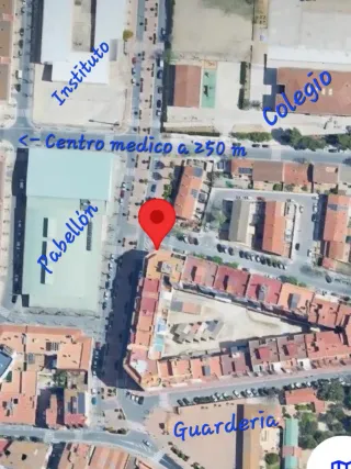 Piso soleado en venta. 3 Habitaciones 2 baños, Gra