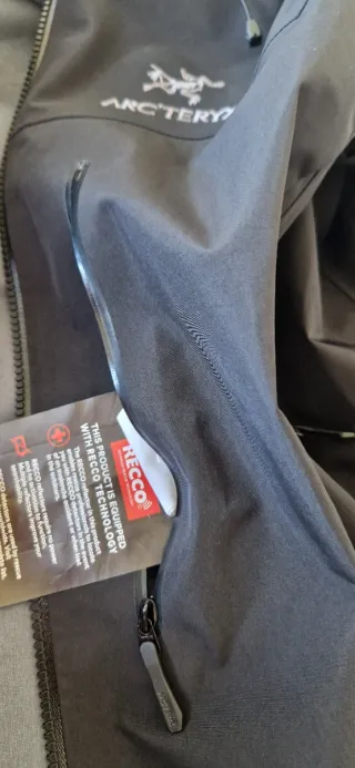 Giacca Arc'teryx Gore-Tex Alpha SV