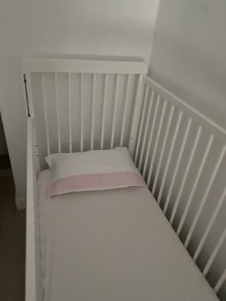 Cuna blanca 60x120 con barrera abatible
