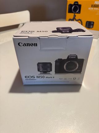 Canon EOS M50 Mark II Vlogger Kit