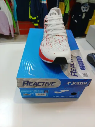 Zapatilla Joma R.4000 T43 Blanca Roja