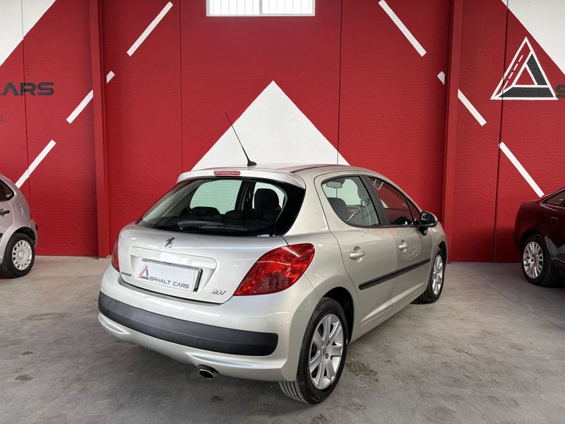 Peugeot 207 2007, foto 5