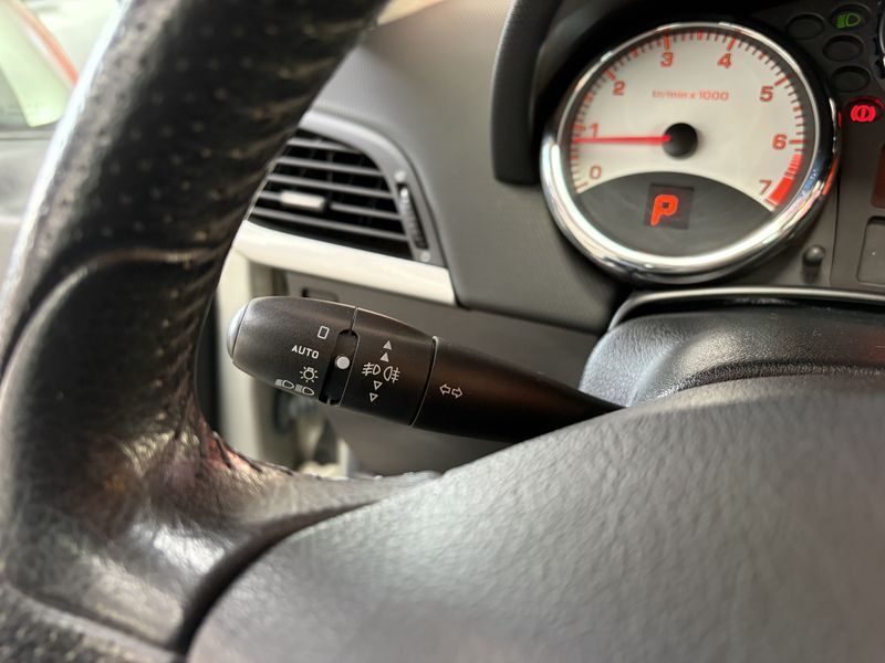 Peugeot 207 2007, foto 11