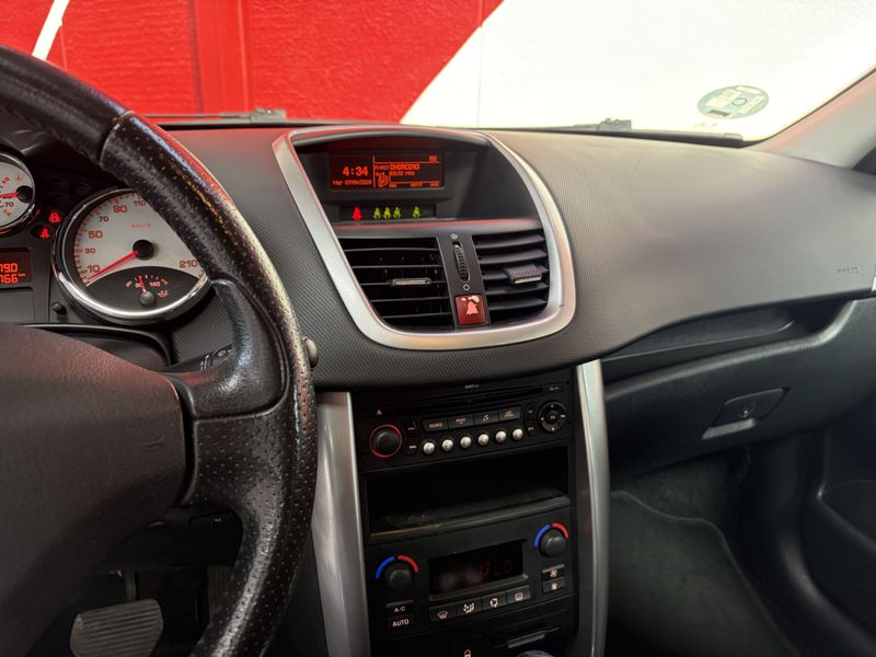 Peugeot 207 2007, foto 13