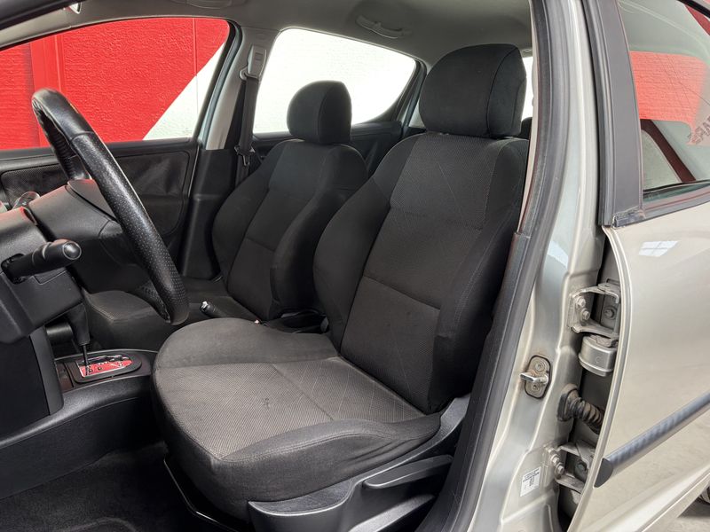 Peugeot 207 2007, foto 15
