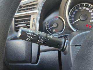 Honda Jazz automático con libro de revisiones.