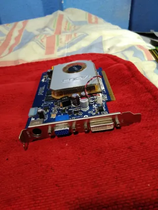Tarjeta Gráfica Asus PCI Express 512MB