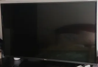 Televisión LG Negra y Gris