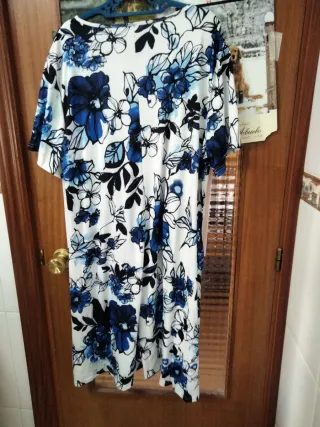 Vestido corto estampado floral