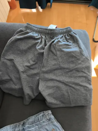 Pantalones cortos vaqueros y grises hombre Talla L