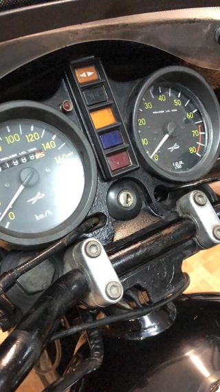 Moto Clásica Negra