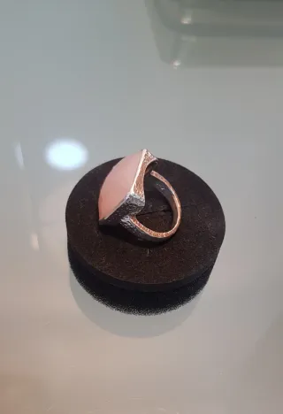Anillo Plata y Cuarzo Rosa