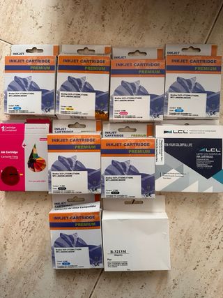 Impresora Epson DCP-J572DW + Cartuchos