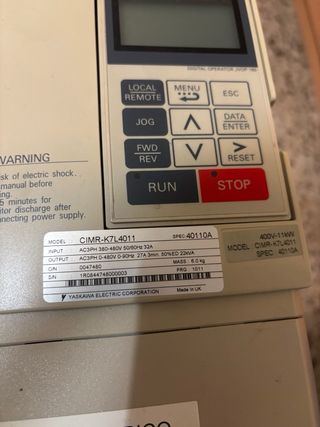 Variador Yaskawa CIMR-K7L4011 40110A