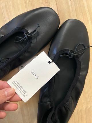 Bailarinas de piel con lazo