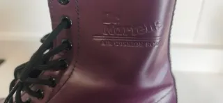 Sin uso  puestas 1 vez  Botas Dr. Martens Moradas