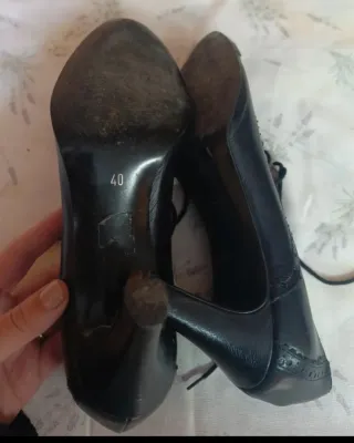 Zapatos de tacón negros