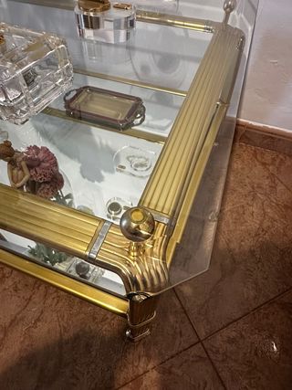 Mesa de centro cristal y metal dorado