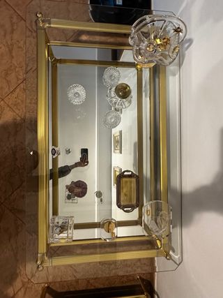 Mesa de centro cristal y metal dorado