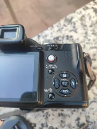 Fotocamera Panasonic Lumix DMC-FZ8