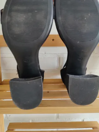 Zapatos de tacón negros Amazon Essentials