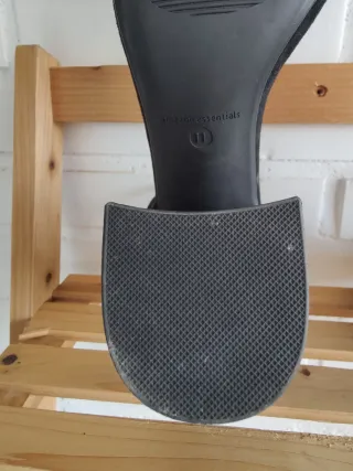 Zapatos de tacón negros Amazon Essentials