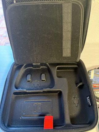 PACCHETTO NINTENDO SWITCH V2 + SD 32GB + 2 COMANDI + F